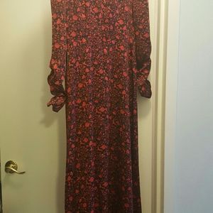 New Express. Curved waist slim maxi dress.